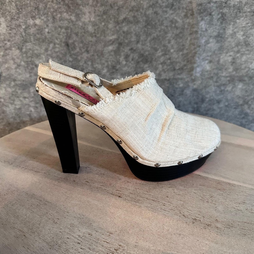 Alice + Olivia for Payless Platform Heel Linen Canvas Ankle Strap Studded Size 8